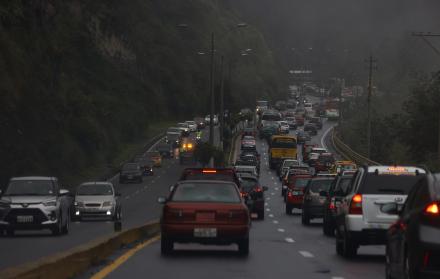 TRAFICO EN QUITO (14180968)