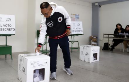 Los ciudadanos que no voten se enfrentan a una multa del 10% del Salario Básico Unificado (SBU), es decir, unos 47 dólares.