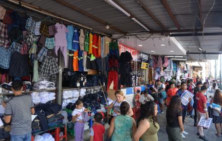 compra útiles uniformes escolares 2024 GM