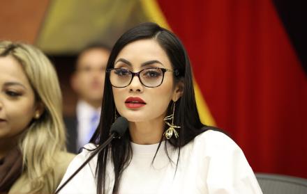 La presidenta de la Asamblea Viviana Veloz envió un oficio al Ministerio de Salud.