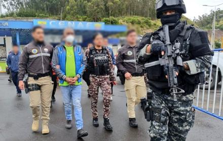 Ocho presos colombianos fueron repatriados a su país. Agentes policiales y del SNAI entregaron a los sentenciados a funcionarios del Instituto Nacional Penitenciario y Carcelario de Colombia.
