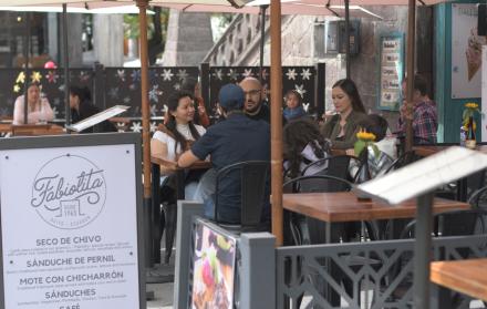 El comercio local se activa en feriados gracias a la llegada de turistas en busca de gastronomía.