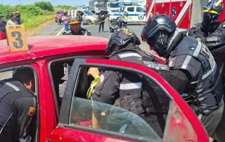 siniestro vial Santa Elena Rioverde Guayaquil 2 may 25 JL