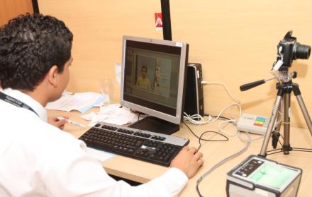 REGISTRO ESTUDIANTIL E (3790410)
