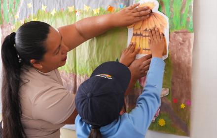 Las propuestas para mejorar el sistema educativo de Ecuador incluyen varios aspectos, entre ellos infraestructura, docencia, capacitación, etc.