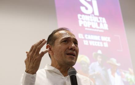 El ministro del Trabajo, Antonio Sanguino, habla durante un encuentro este jueves, en Santa Marta (Colombia).