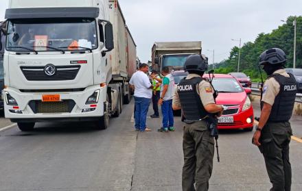 Operativo en las carreteras Quevedo