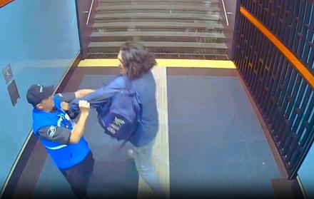 agresión en el Metro de Quito