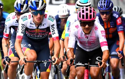 Richard Carapaz, EF Education-EasyPost, ciclismo, Giro de Italia, top ten