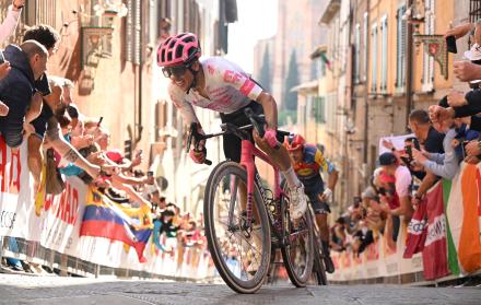 Richard Carapaz, EF Education-EasyPost, ciclismo, Giro de Italia, etapa 9, cuarto lugar