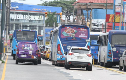 Buses gye