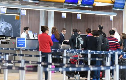 aeropuerto+pasajeros+entradas+salidas+2024