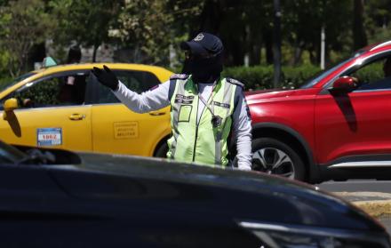 CONTROLES DE TRANSITO (14486391)