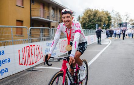 Richard Carapaz, EF Education-EasyPost, ciclismo, Giro de Italia, ganador, etapa 11, premio económico, puntos UCI, maglia rosa