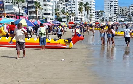 Feriado en playa de Salinas