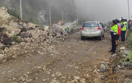 Vía Cuenca- Molleturo- El Empalme