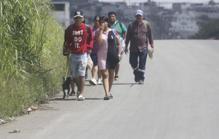 Habitantes de Socio Vivienda migran a otros sectores