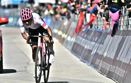 Richard Carapaz, EF Education-EasyPost, ciclismo, Giro de Italia, etapa 17, en vivo, Corsa Rosa