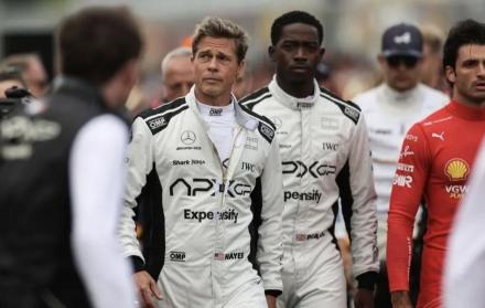 Brad Pitt y Damson Idris