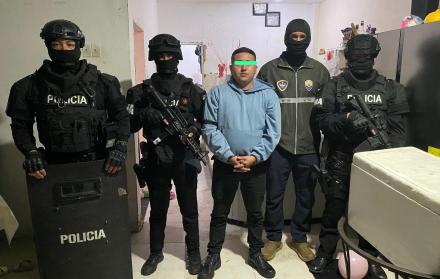13 personas arrestadas