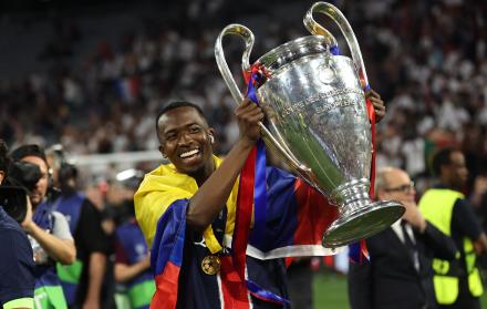 Willian Pacho, PSG, campeón Champions League