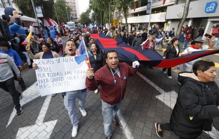 Pabel Muñoz marcha