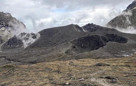 La Secretaría de Riesgos dispuso la prohibición para acceder el volcán Guagua Pichincha, en Quito.