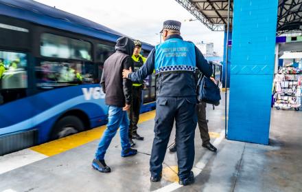 operativos en el transporte público
