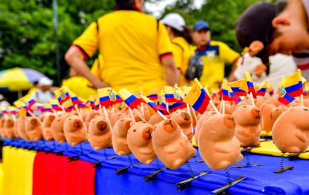 El capibara Tricolor un éxito en la previa del Brasil vs Ecuador.