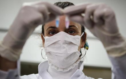 una científica en un laboratorio del Consejo Nacional de Investigaciones Científicas y Técnicas (Conicet) en Buenos Aires (Argentina).