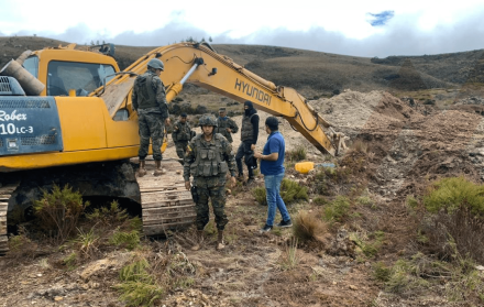 Asambleístas por la provincia del Azuay defienden las fuentes hídricas