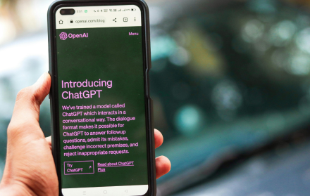ChatGPT registra caída global.