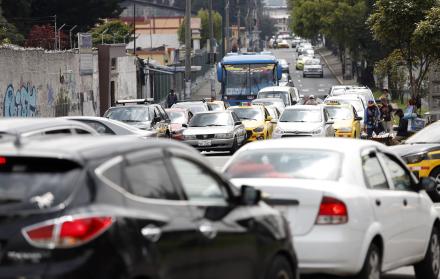 TRAFICO VEHICULAR EN QUITO