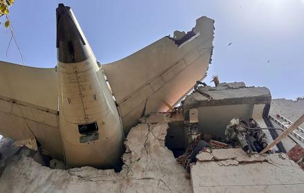 Mundo, Reino Unido, La India, Accidente aéreo