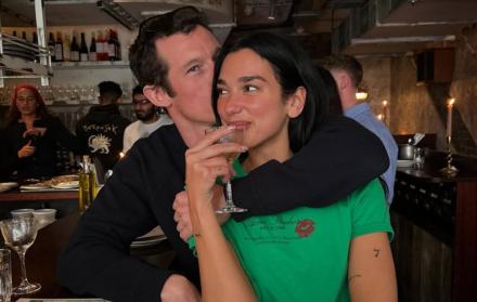 Dua Lipa y Callum Turner