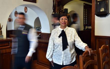 AZUCENA ARAGON (14733136)