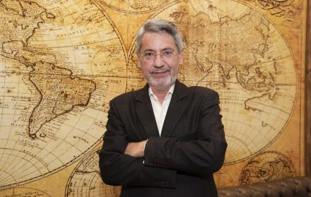RAÚL VALLEJO ESCRITOR