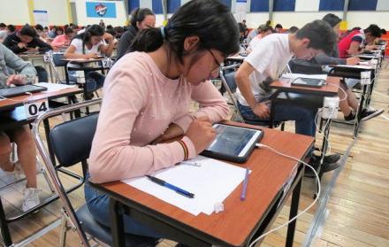 ESTUDIOS EN TECNOLÓGICOS ECUADOR