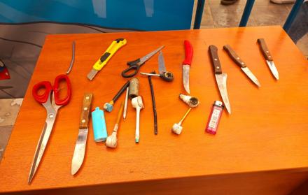 operativo de control retiran armas blancas
