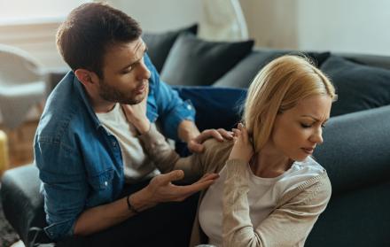 Relaciones migajeras: Cuando das todo y recibes migajas