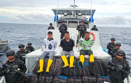 Marina de El Salvador incautó droga en el Pacífico