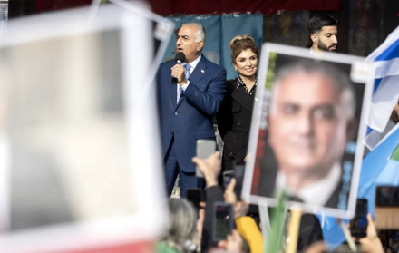 Reza Pahlaví señala la transición española como modelo y llama a un nuevo levantamiento nacional para reconstruir Irán en 100 días