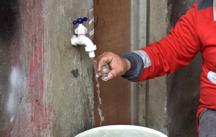Interagua calidad agua potable llave ARCHIVO