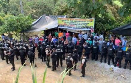 Violento operativo militar y policial en el cantón Las Naves