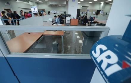 VISTA DE LAS OFICINAS Y VENTANILLAS DE ATENCIÓN AL PÚBLICO DEL SRI ||