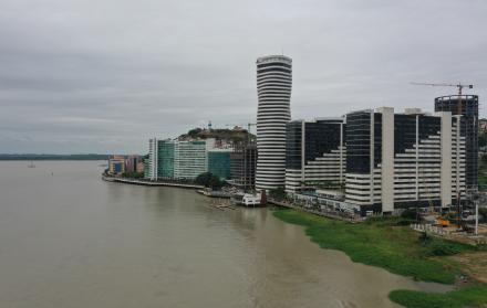 AQUILES ALVAREZ FLUVIAL