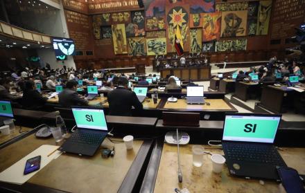 21 de noviembre como el Día Conmemorativo de las Víctimas del Sistema de Servidumbre de la Gleba