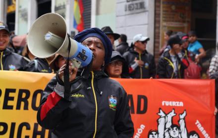 MARCHA UNE QUITO