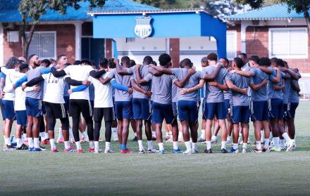 emelec entrenamiento sdfs