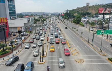 avenida del Bombero pasos a desnivel Los Ceibos congestión movilidad 26 junio 2025 CK